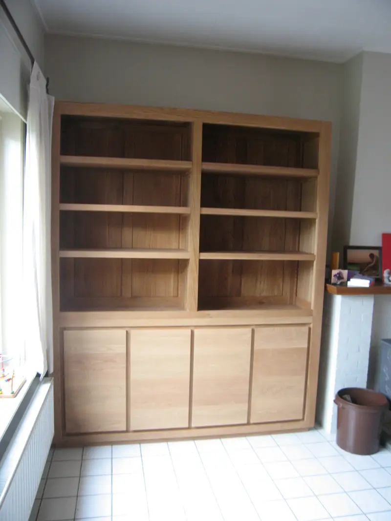 Wandkast in beukenhout