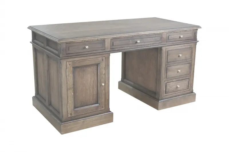 Klassiek bureau met mat uiterlijk