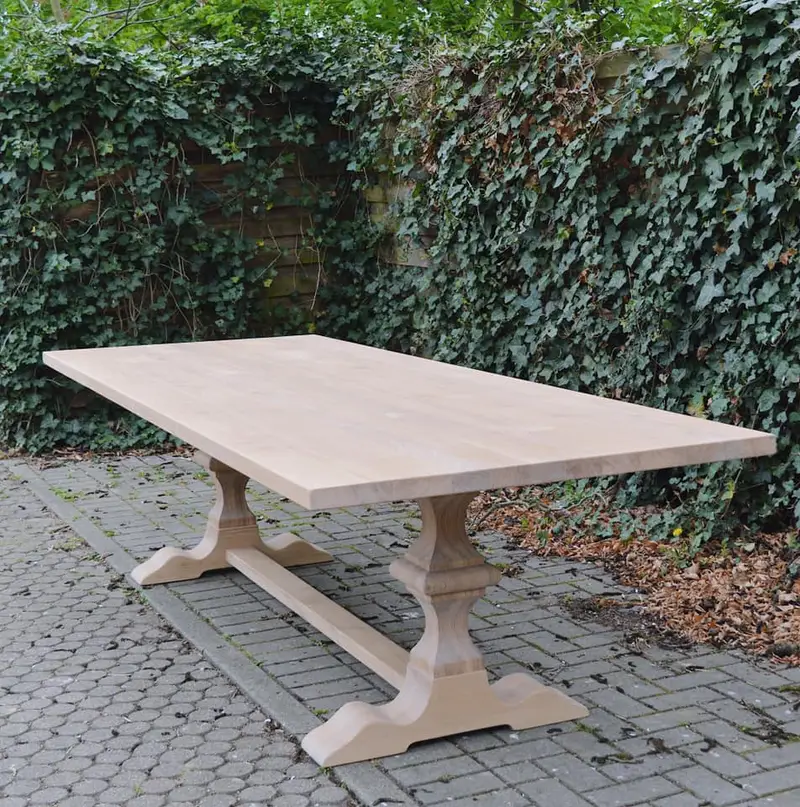 Eiken kloostertafel