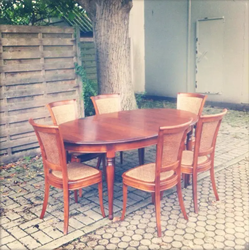 Ovale tafel voor zes personen