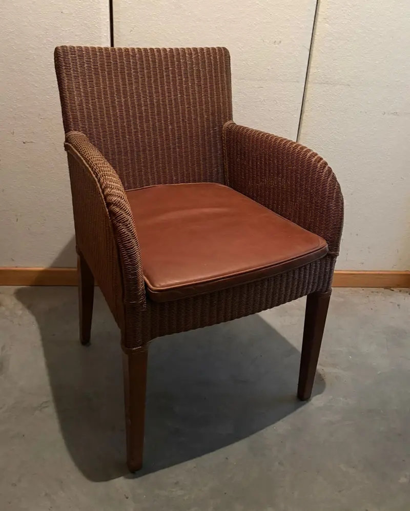 Meubel in massief hout