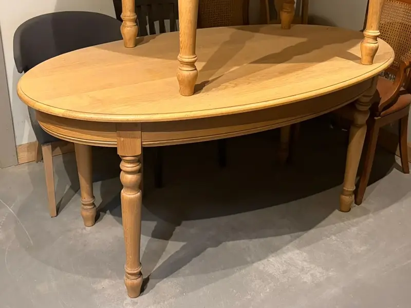 Meubel in massief hout